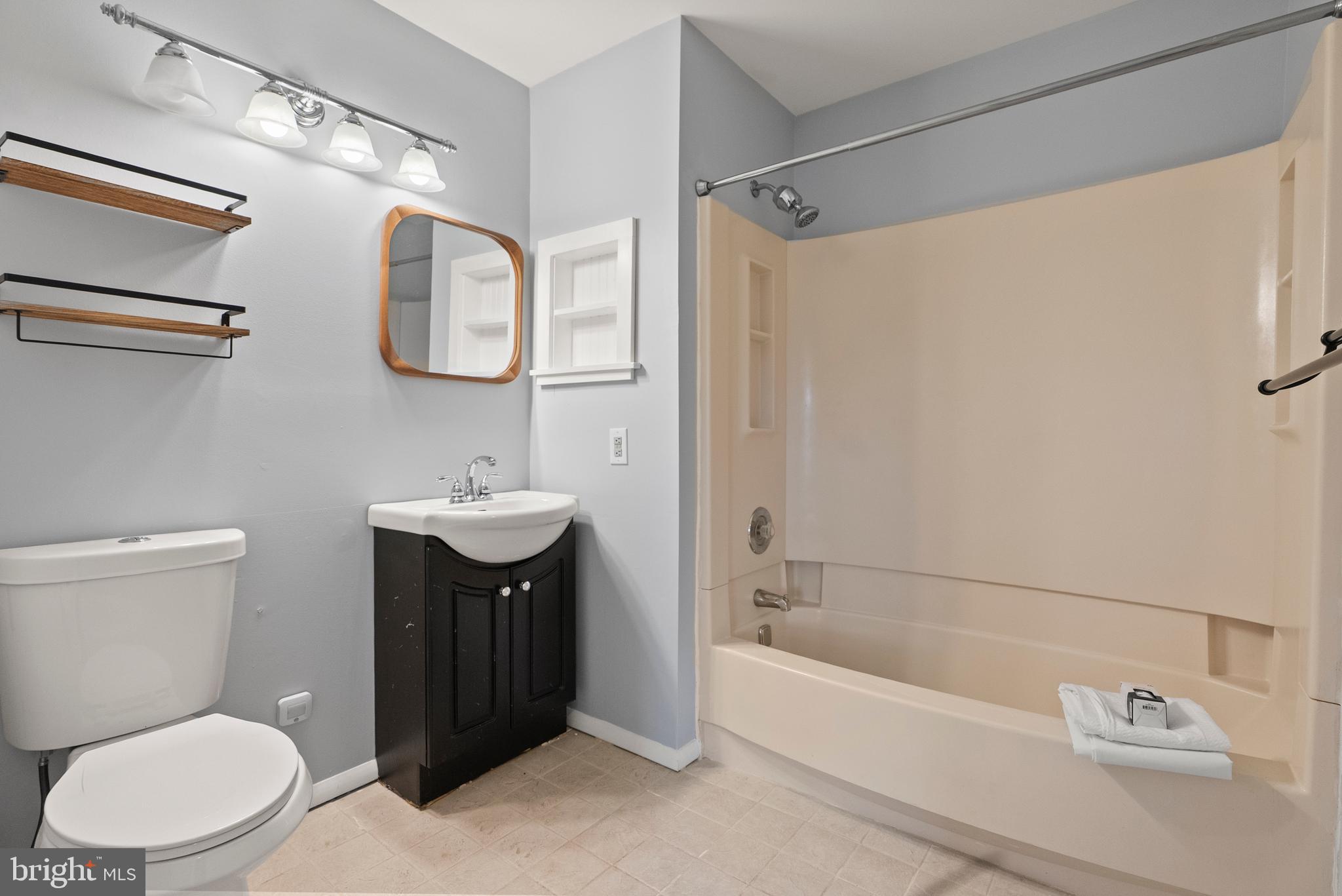 4820 ABERDEEN DRIVE B