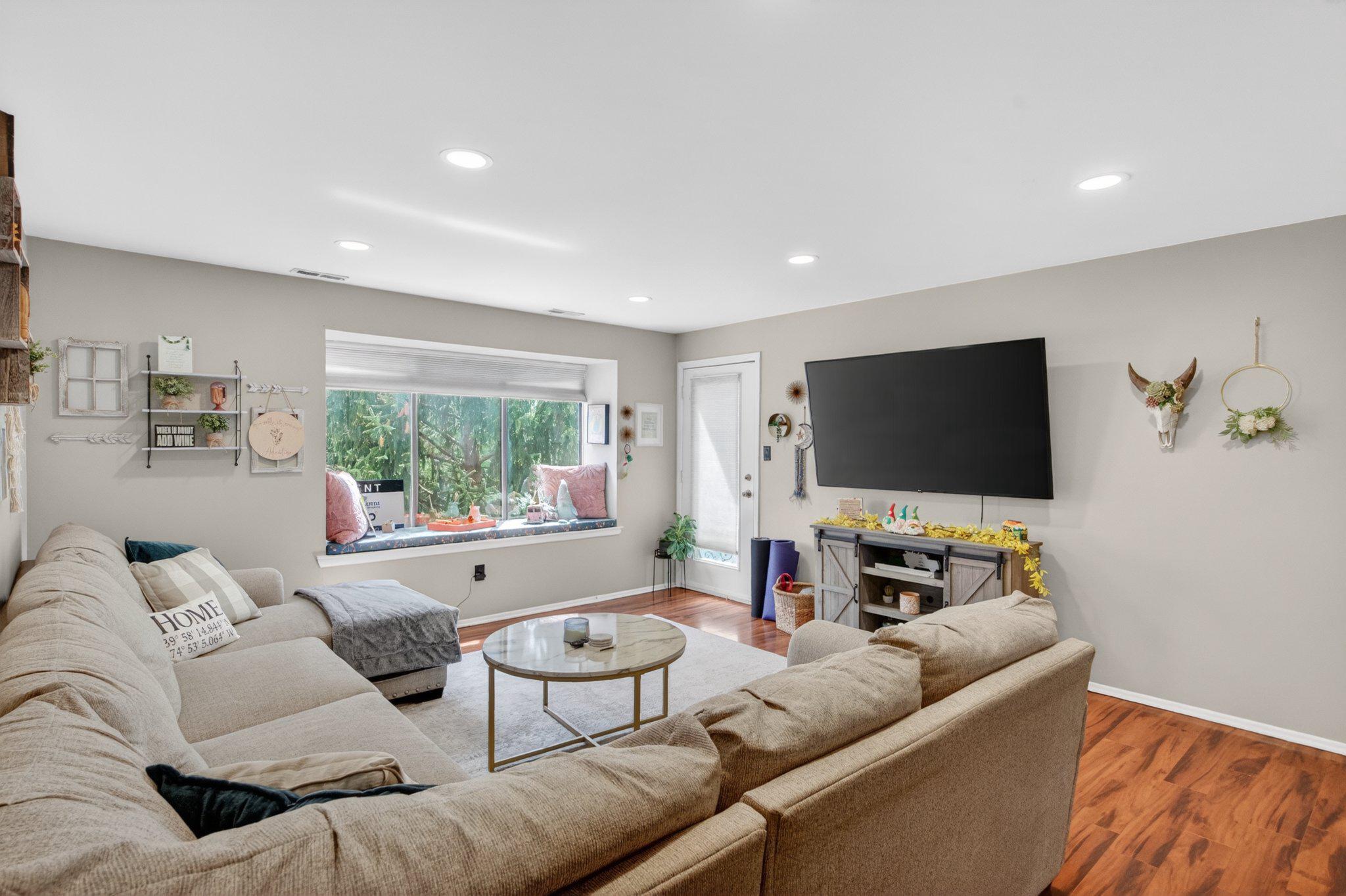 5109B ABERDEEN DRIVE