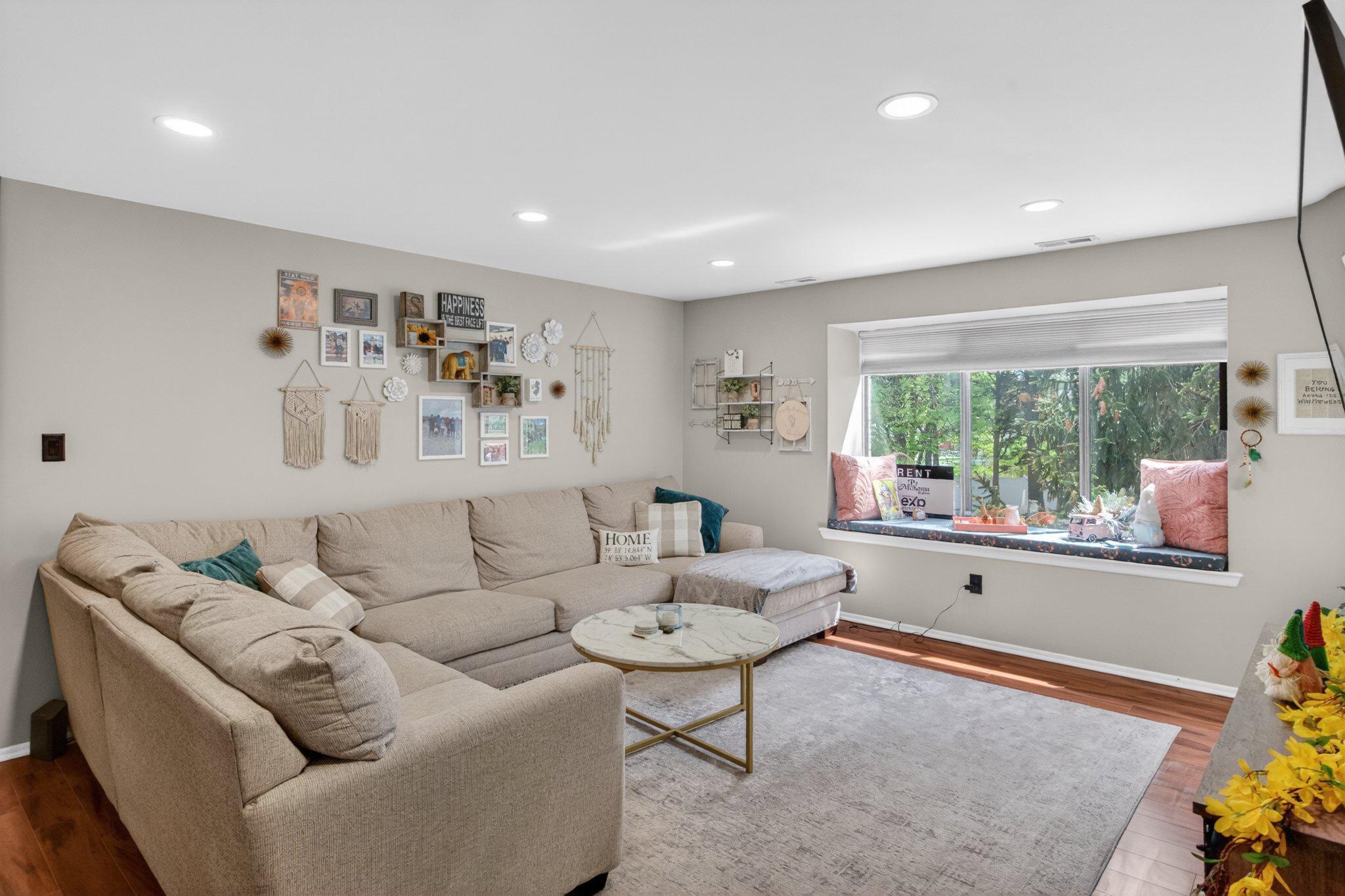 5109B ABERDEEN DRIVE