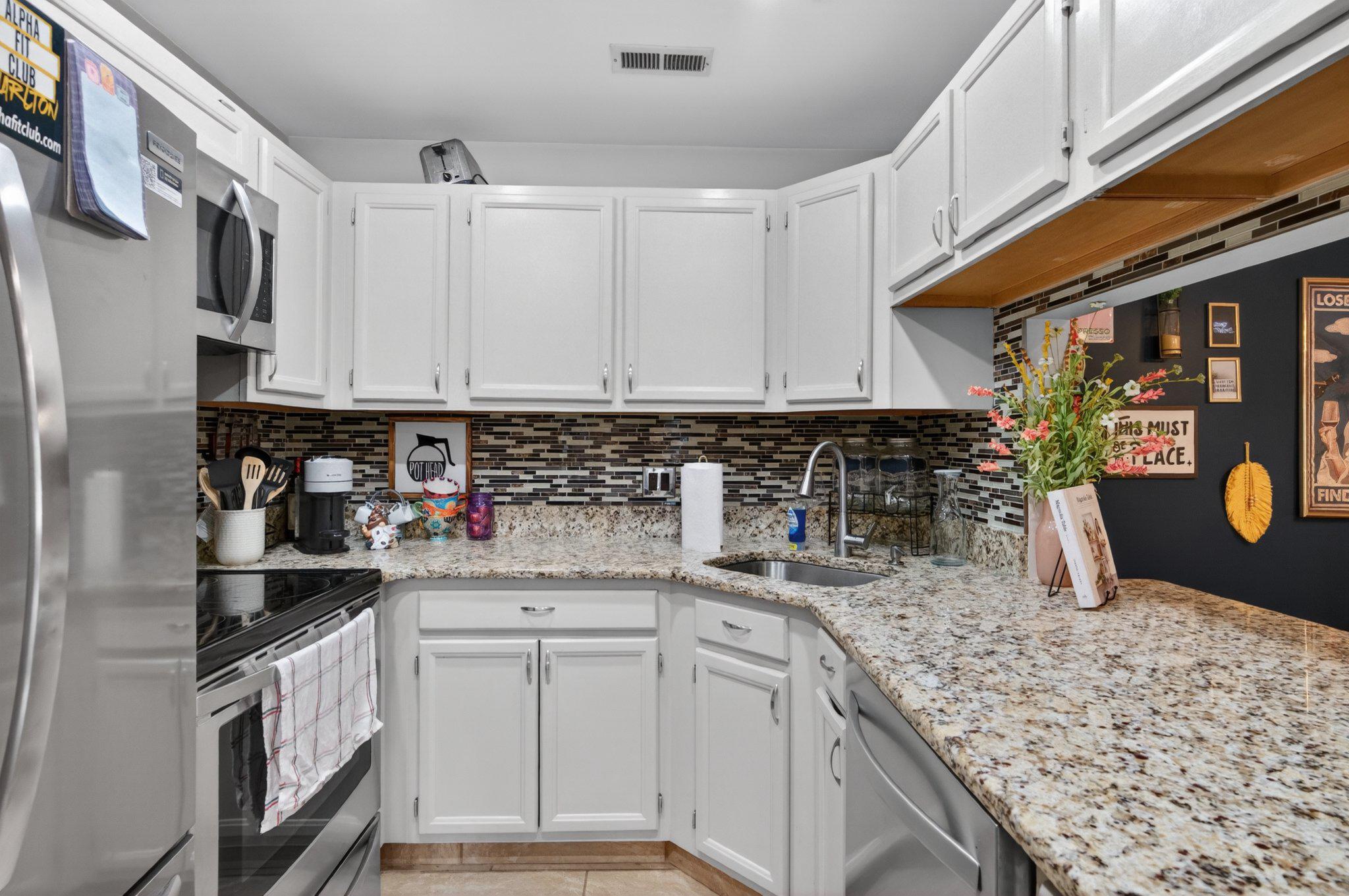 5109B ABERDEEN DRIVE