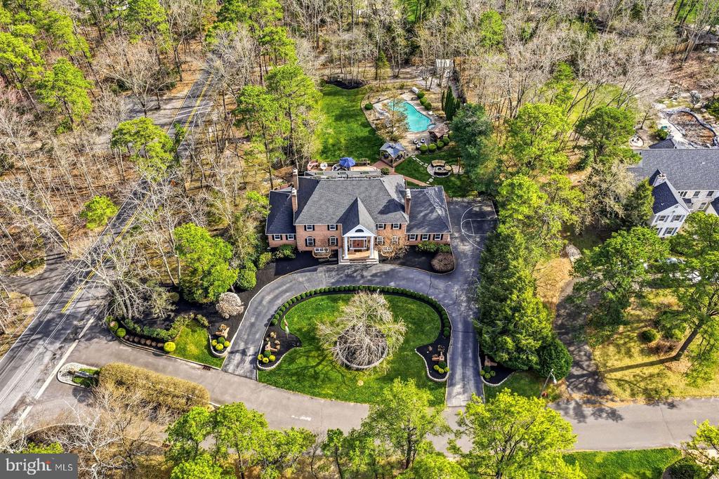 2 TEABERRY DRIVE