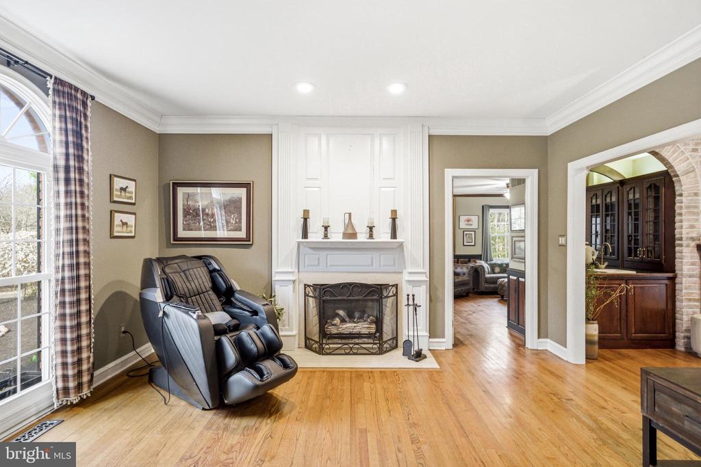 2 TEABERRY DRIVE
