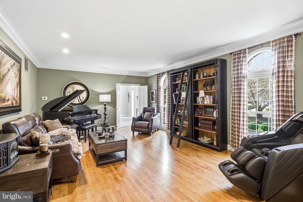 2 TEABERRY DRIVE