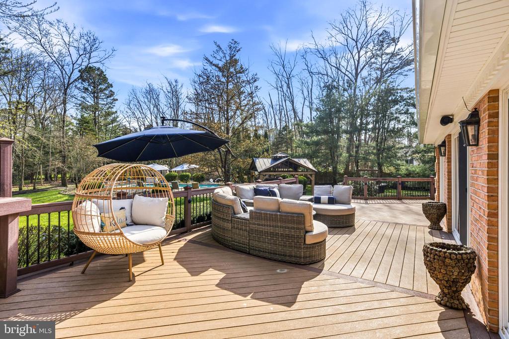 2 TEABERRY DRIVE