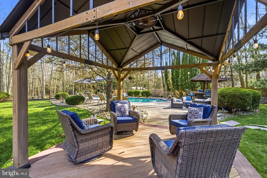 2 TEABERRY DRIVE