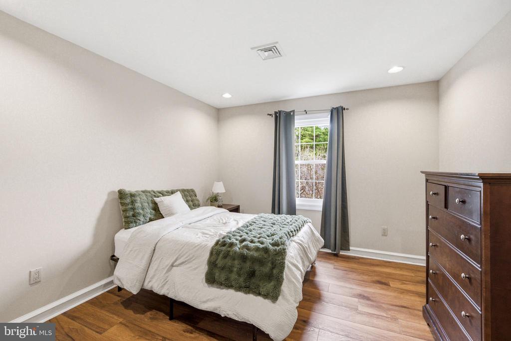 2 TEABERRY DRIVE