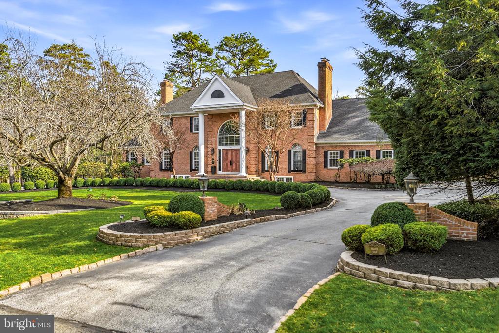 2 TEABERRY DRIVE