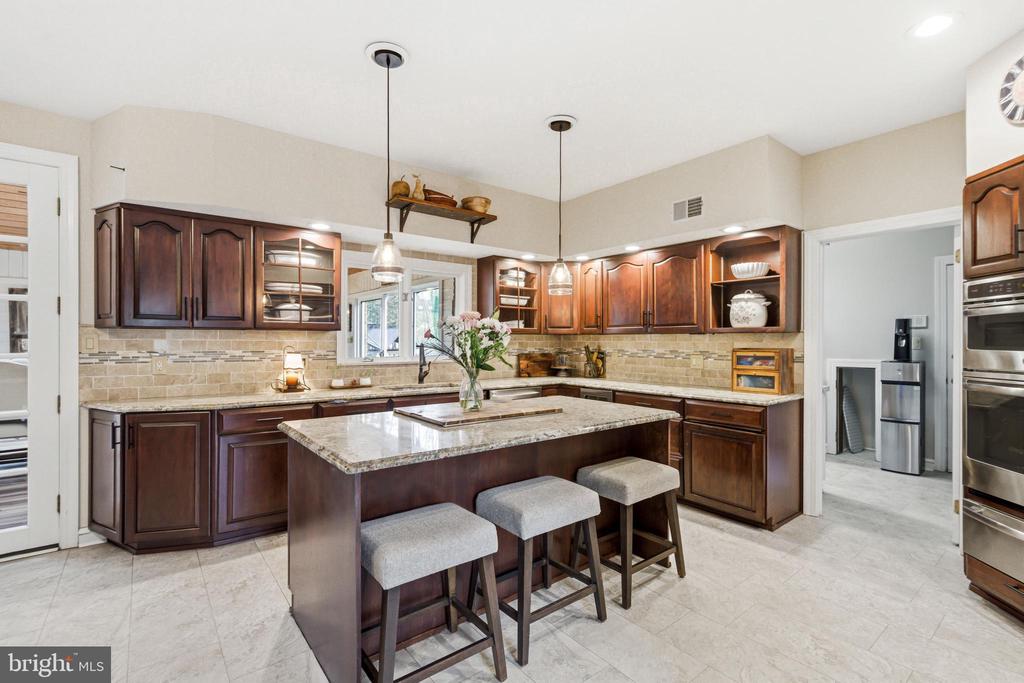 2 TEABERRY DRIVE