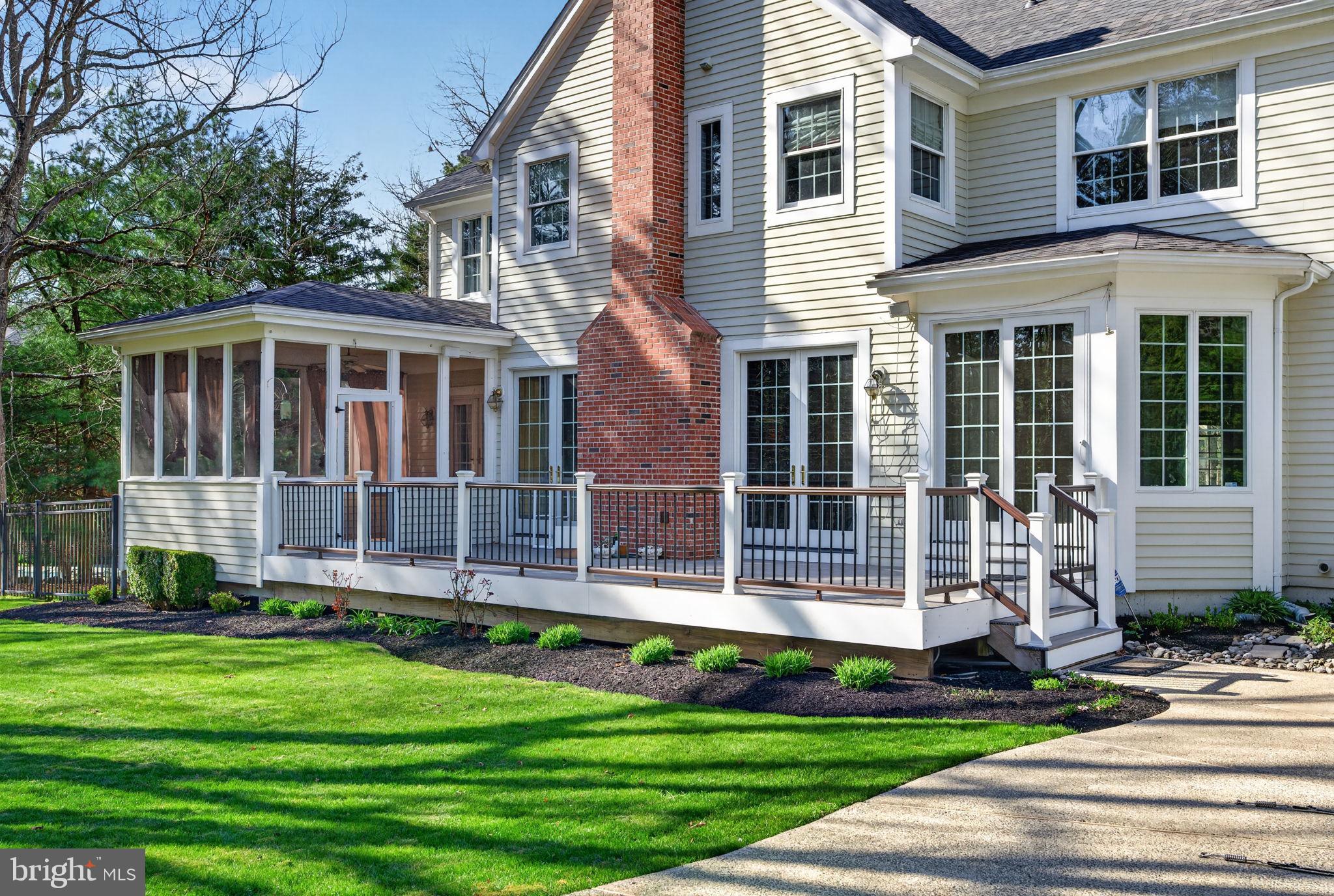 9 CLIFF SWALLOW DRIVE