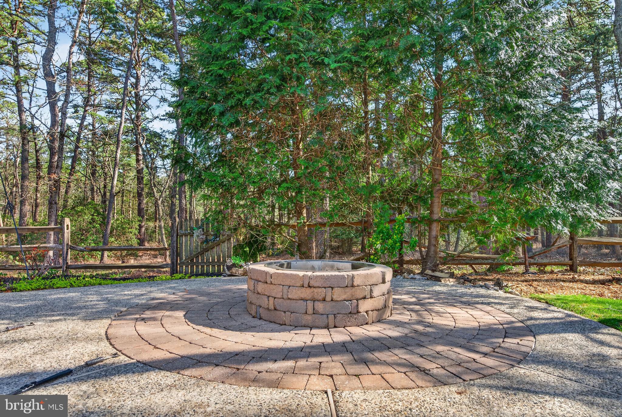 9 CLIFF SWALLOW DRIVE