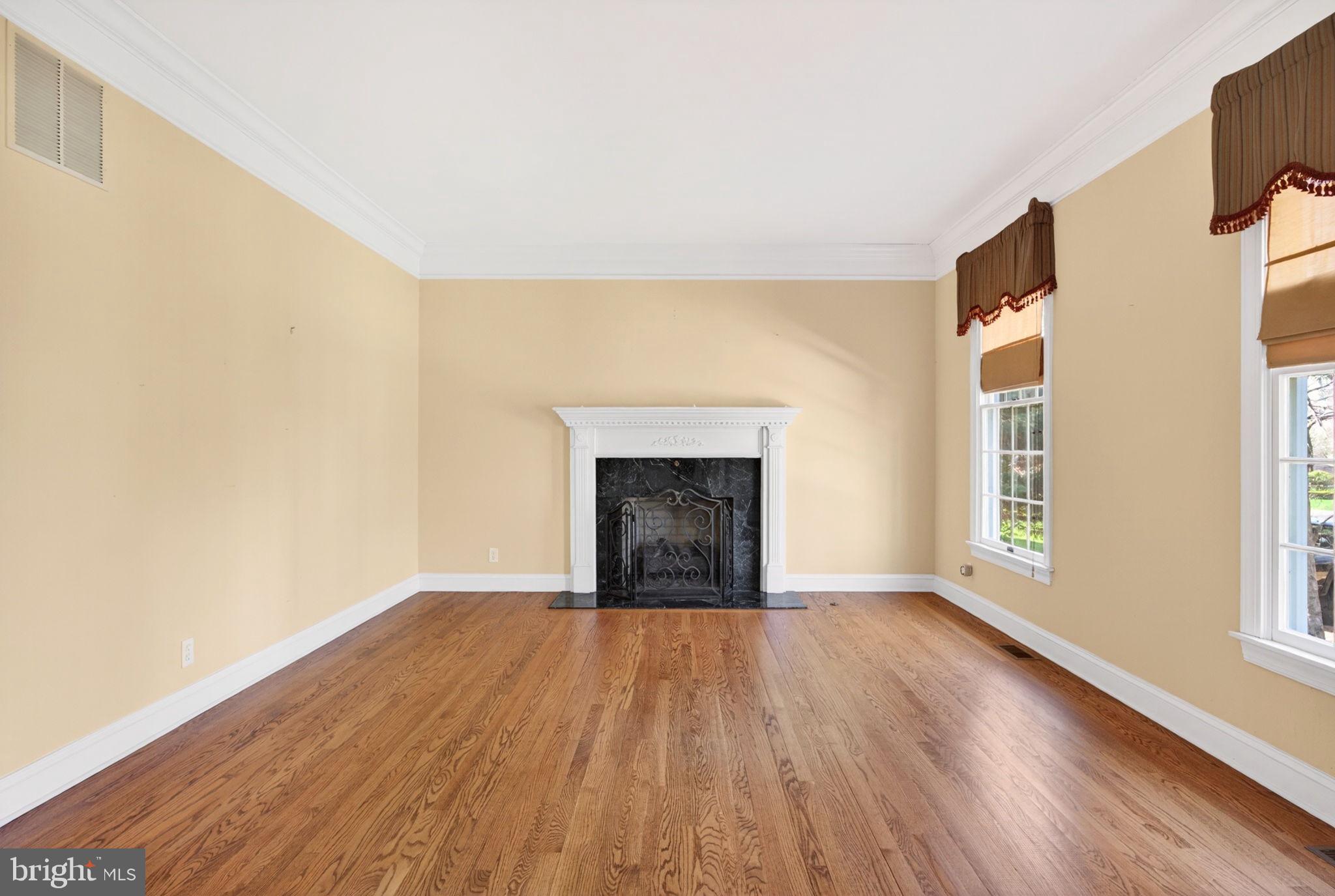 9 CLIFF SWALLOW DRIVE