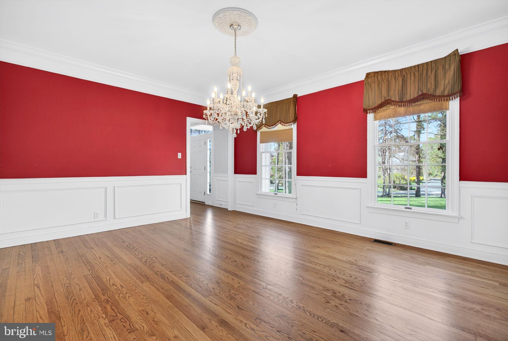 9 CLIFF SWALLOW DRIVE