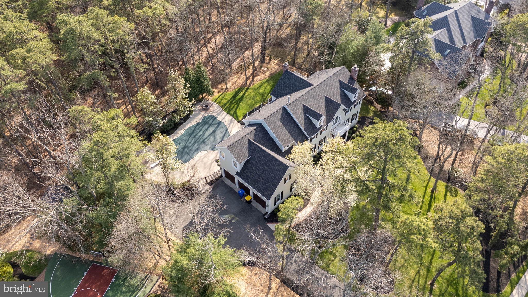 9 CLIFF SWALLOW DRIVE