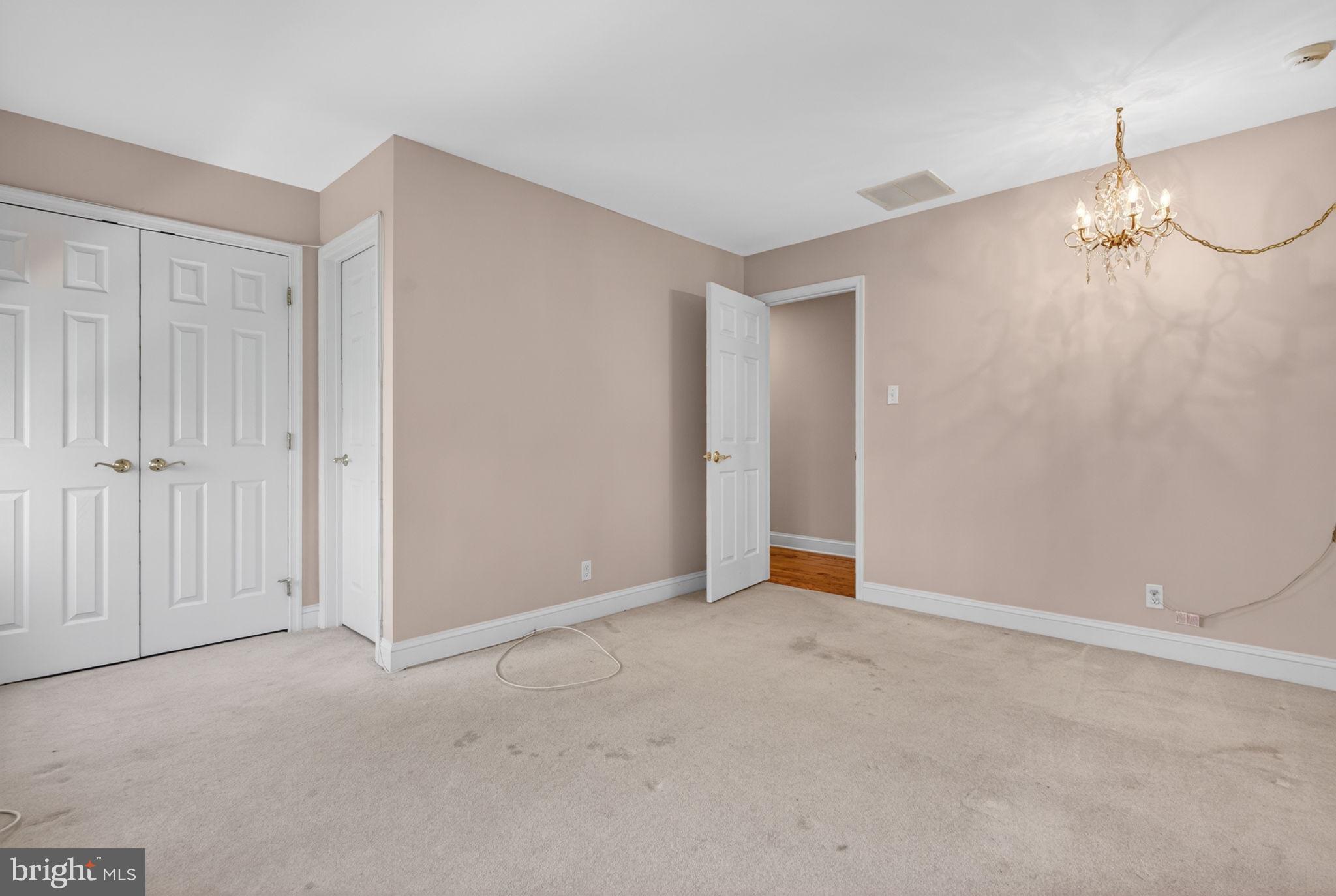 9 CLIFF SWALLOW DRIVE