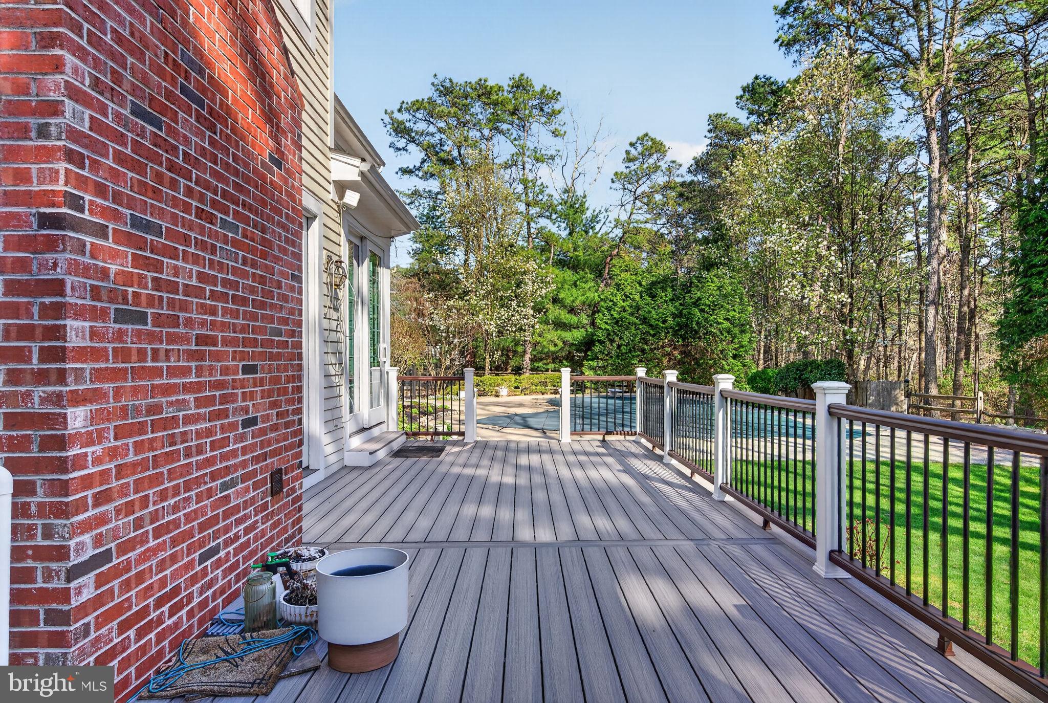 9 CLIFF SWALLOW DRIVE