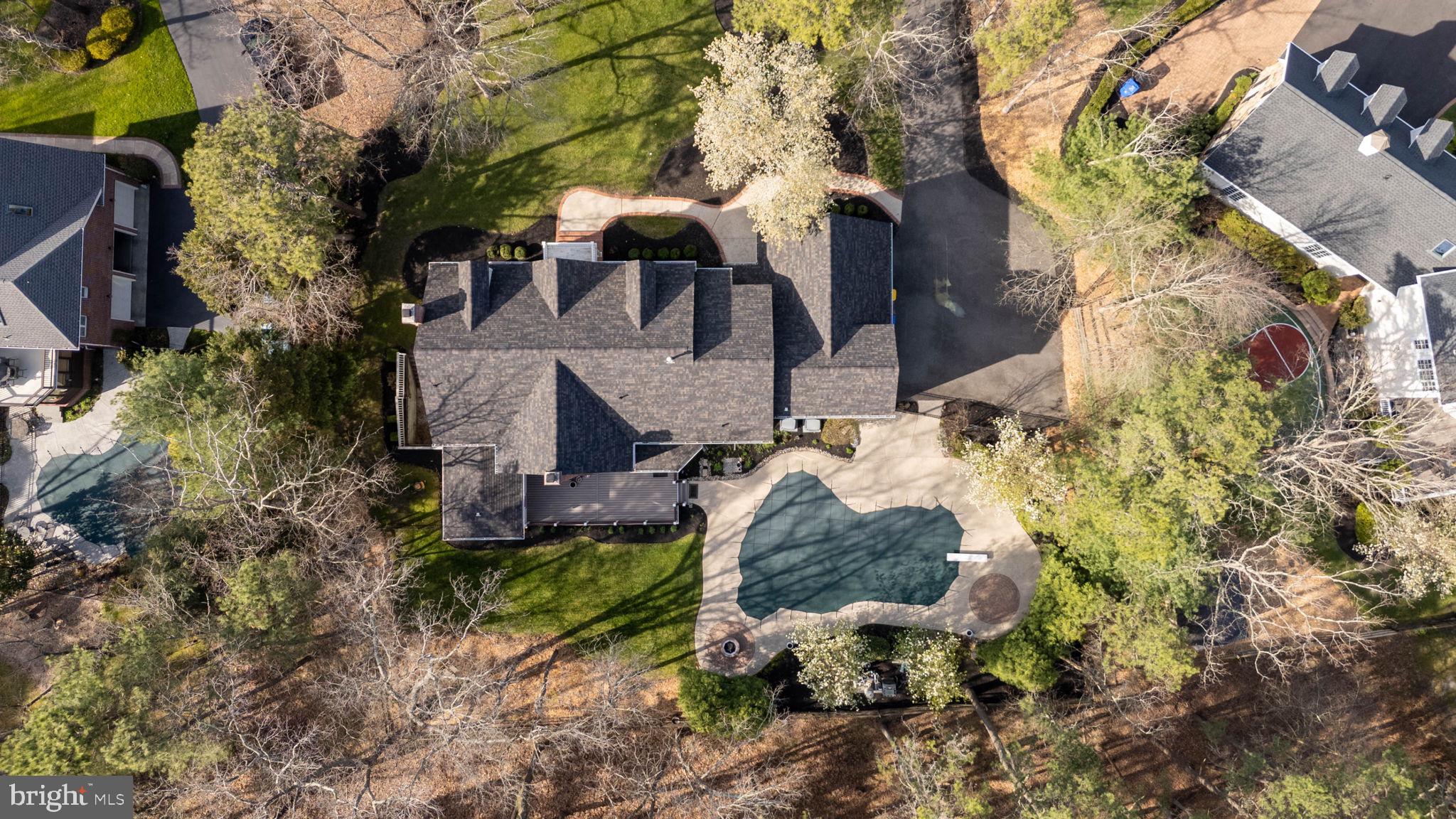 9 CLIFF SWALLOW DRIVE