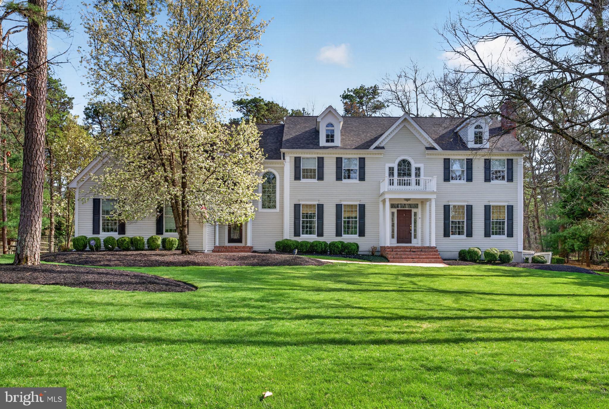 9 CLIFF SWALLOW DRIVE