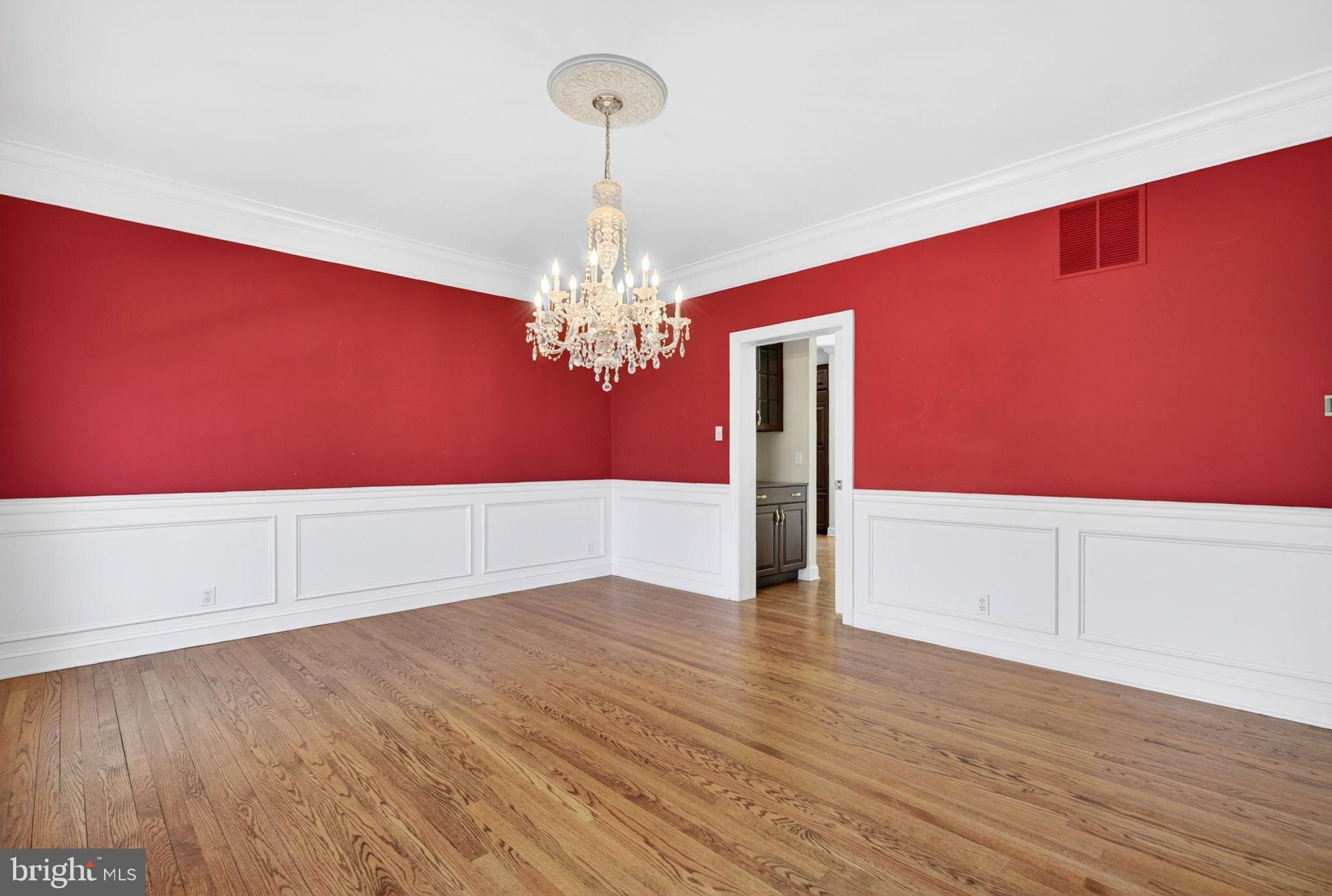 9 CLIFF SWALLOW DRIVE