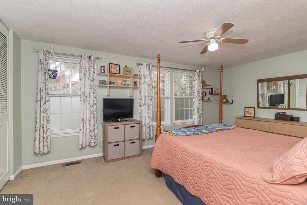 69 DORCHESTER CIRCLE