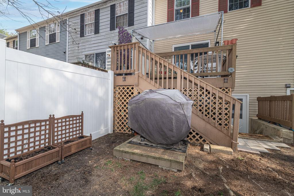 69 DORCHESTER CIRCLE