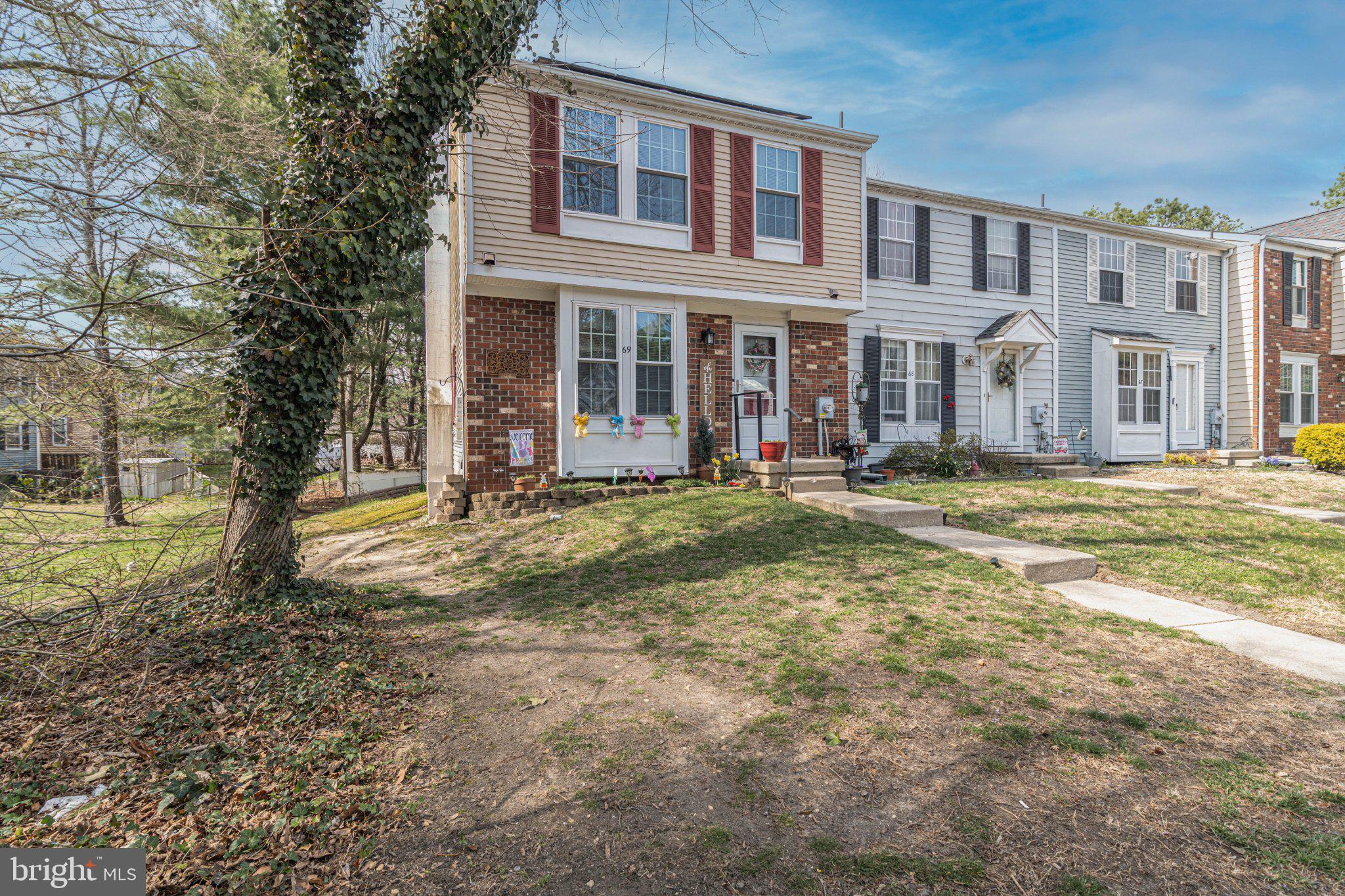 69 DORCHESTER CIRCLE