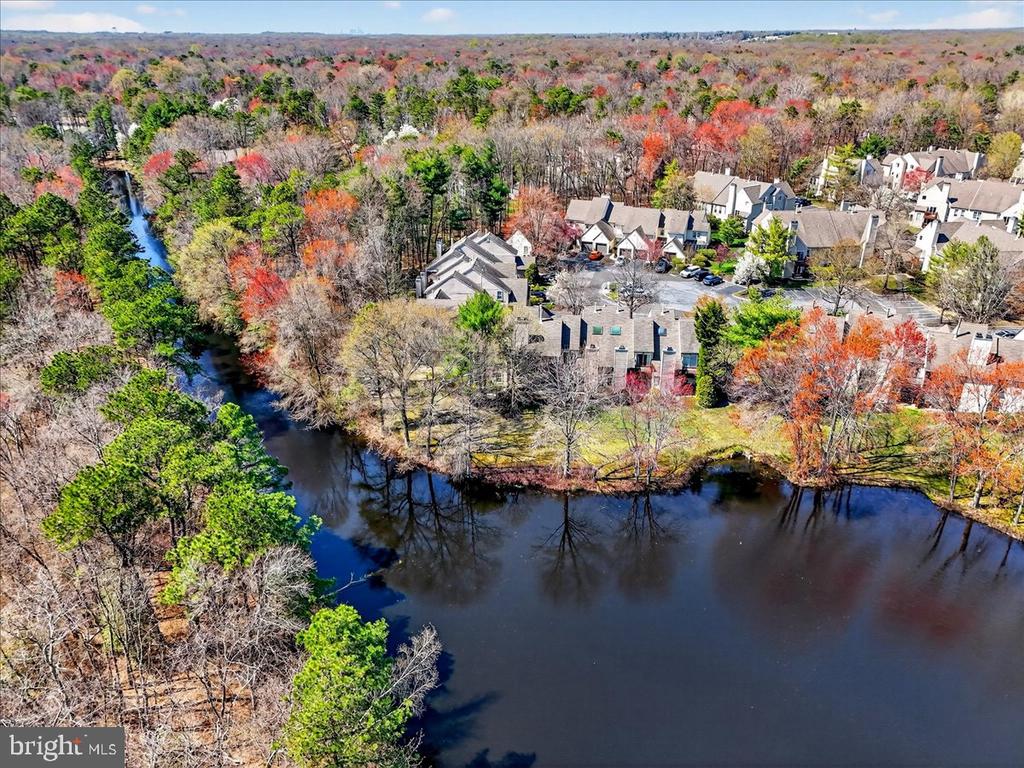100 WOODLAKE DRIVE