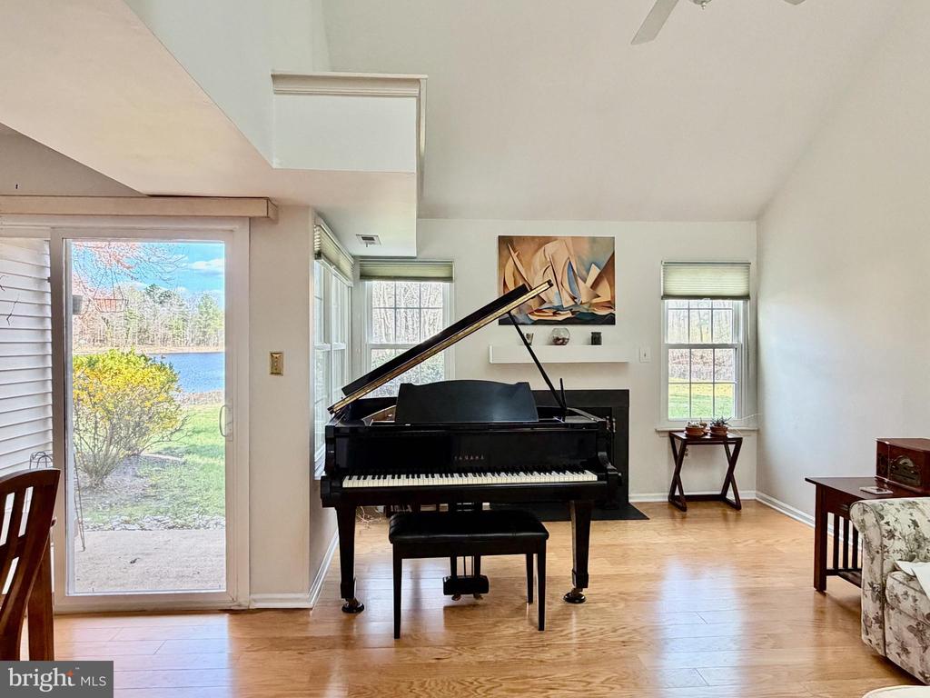 100 WOODLAKE DRIVE