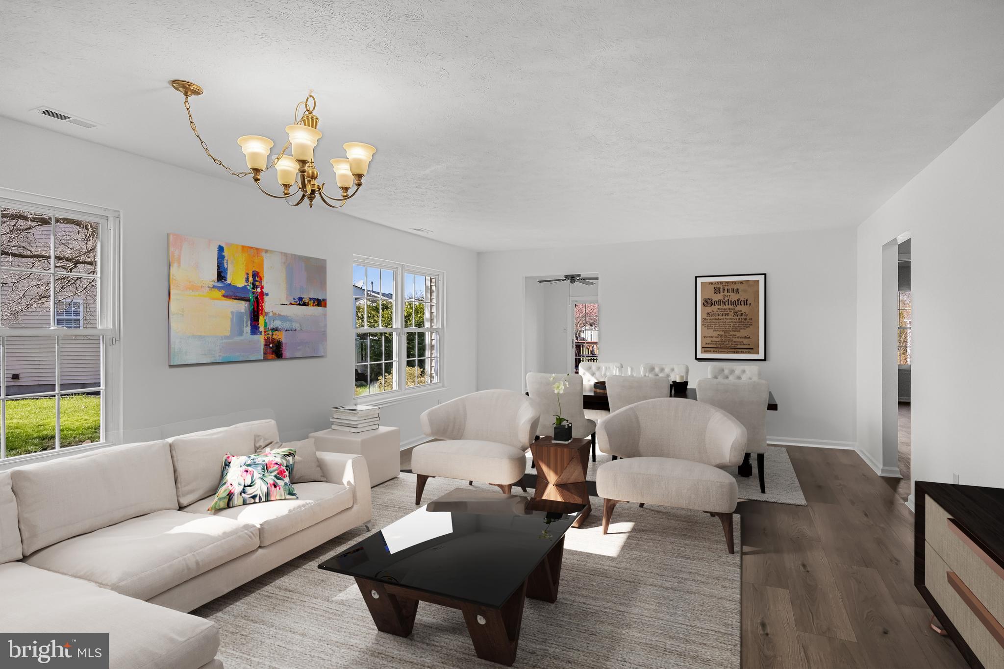 934 LARKSPUR PLACE S