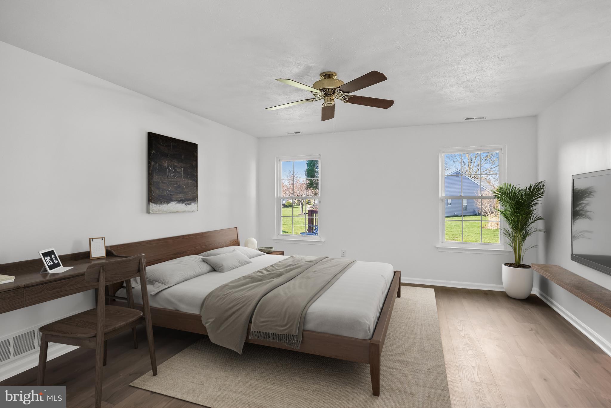 934 LARKSPUR PLACE S