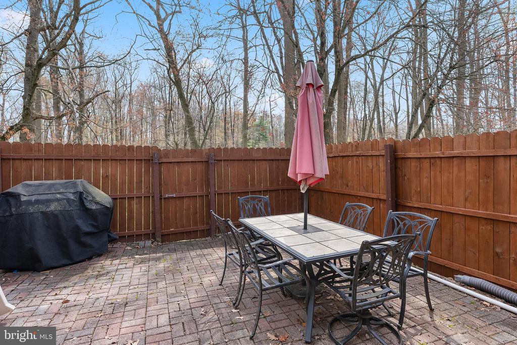 6 W AZALEA LANE