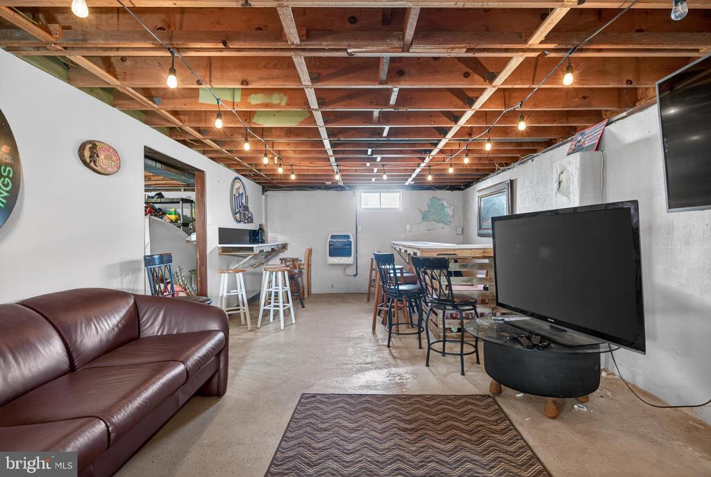505 MONROE STREET