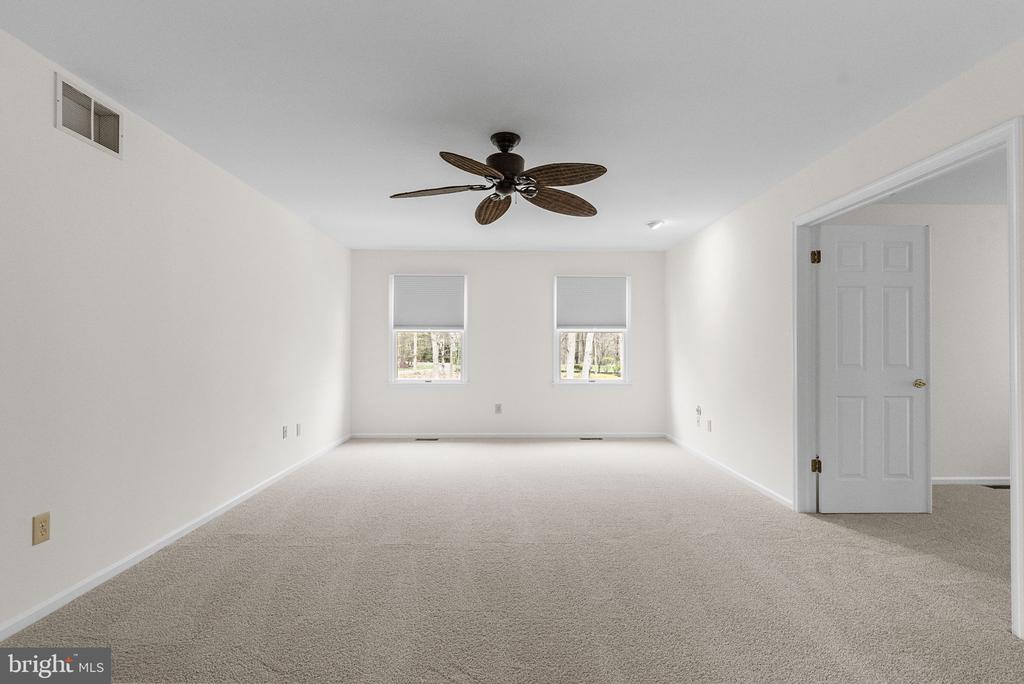 13 STONY CREEK COURT