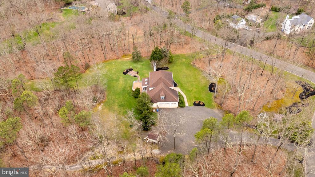 13 STONY CREEK COURT
