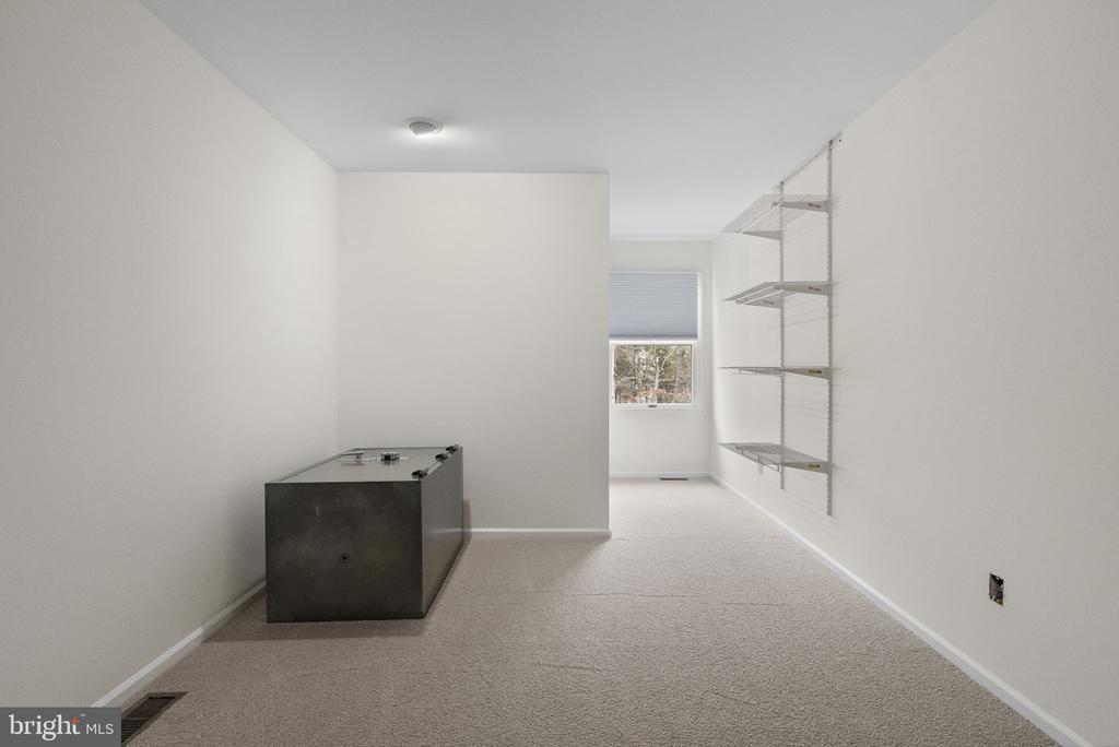 13 STONY CREEK COURT