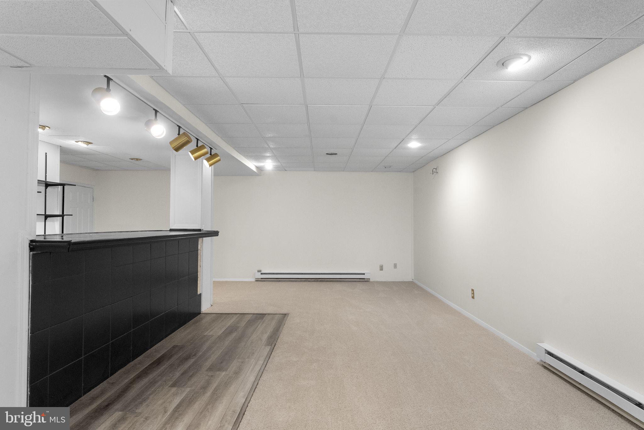 13 STONY CREEK COURT