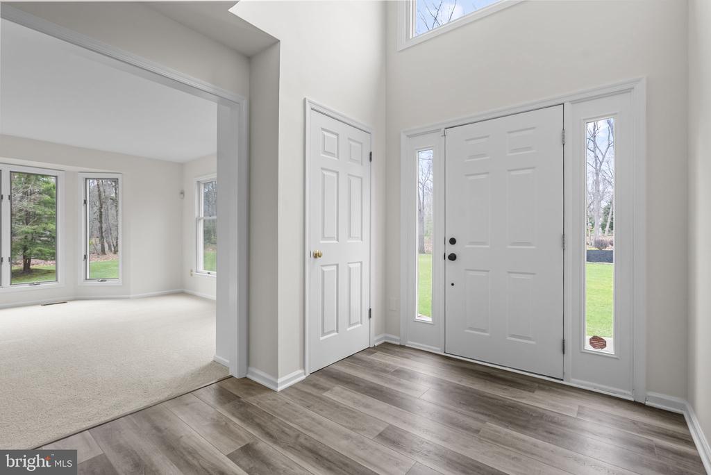 13 STONY CREEK COURT