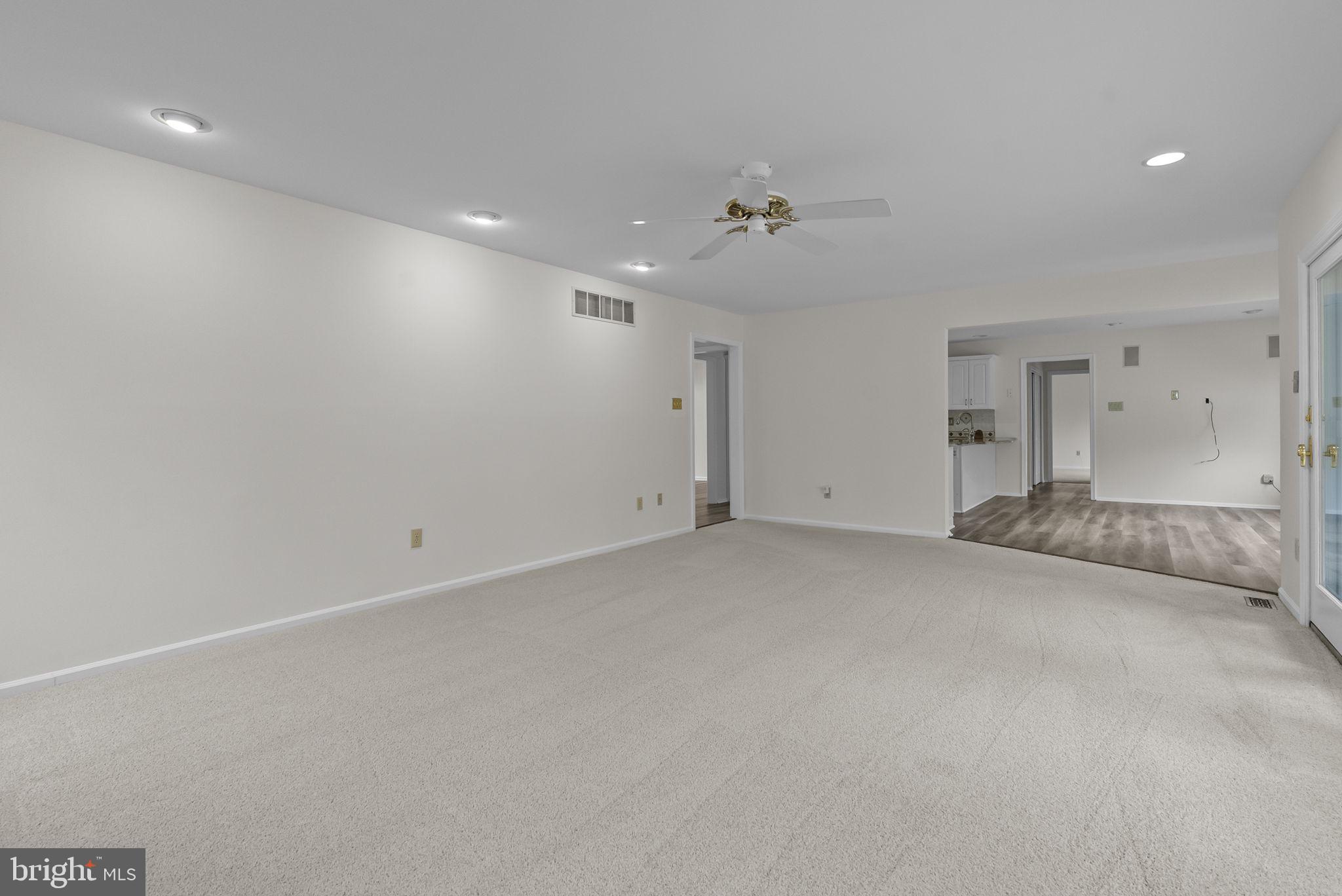 13 STONY CREEK COURT