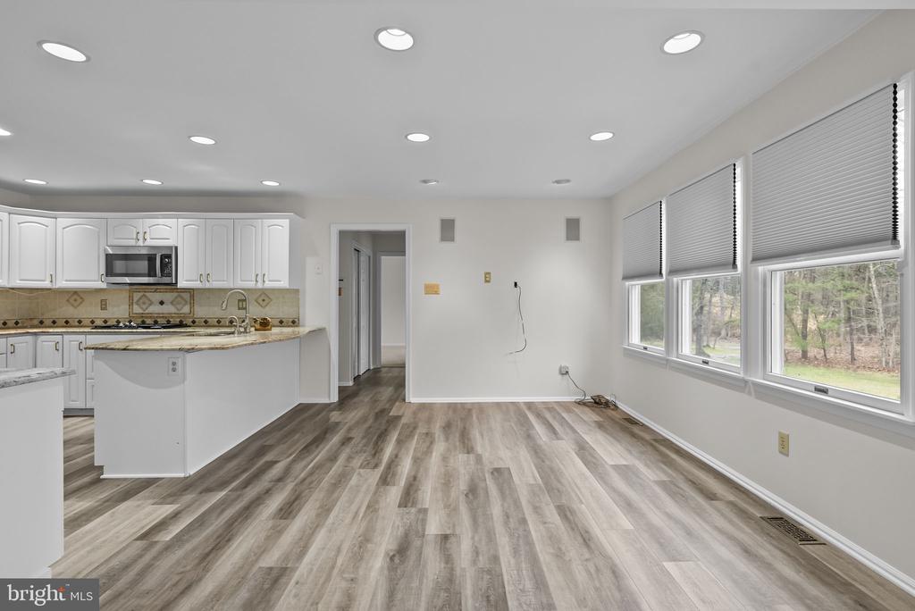 13 STONY CREEK COURT