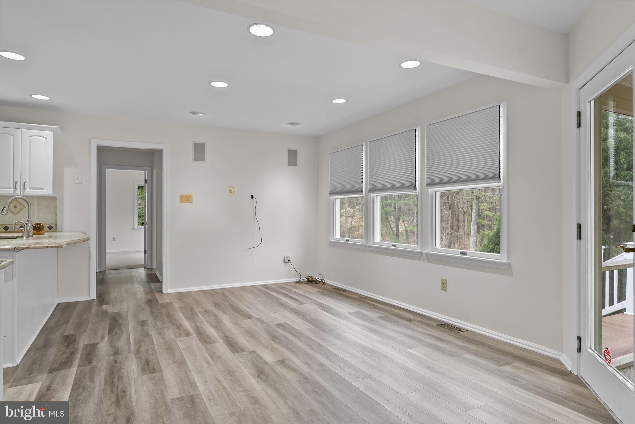 13 STONY CREEK COURT