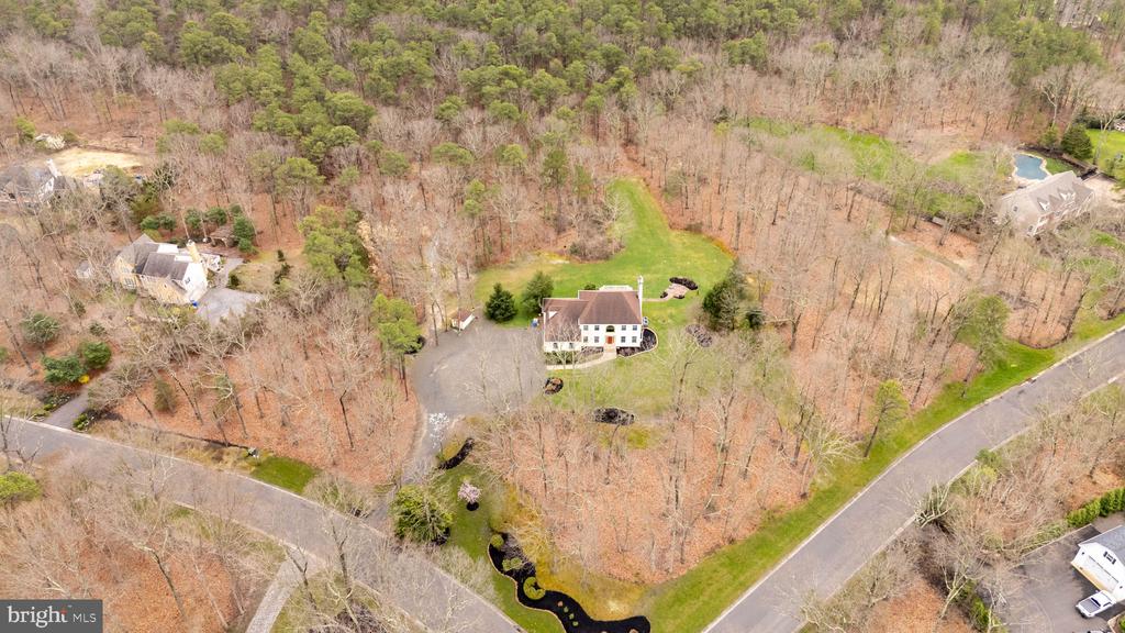 13 STONY CREEK COURT