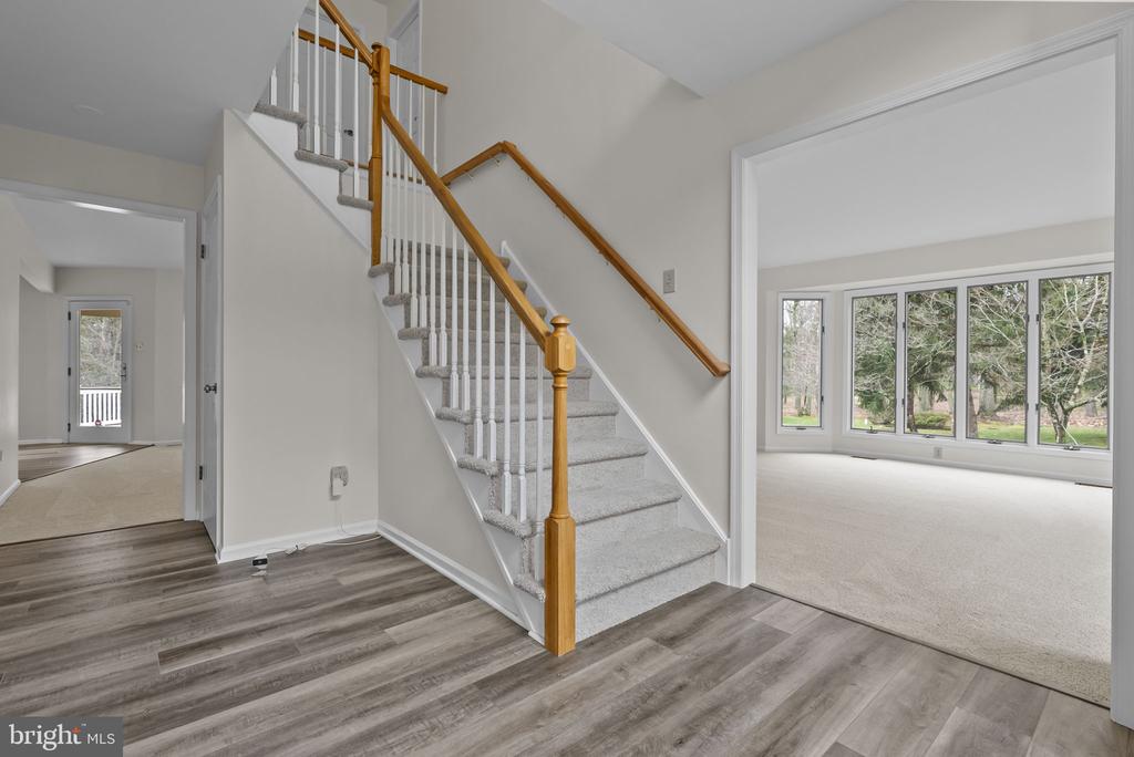 13 STONY CREEK COURT