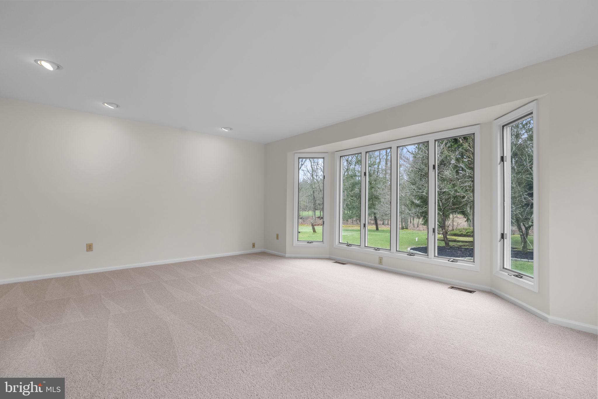 13 STONY CREEK COURT