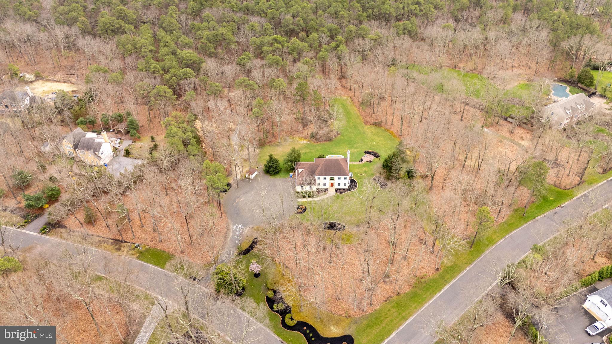 13 STONY CREEK COURT