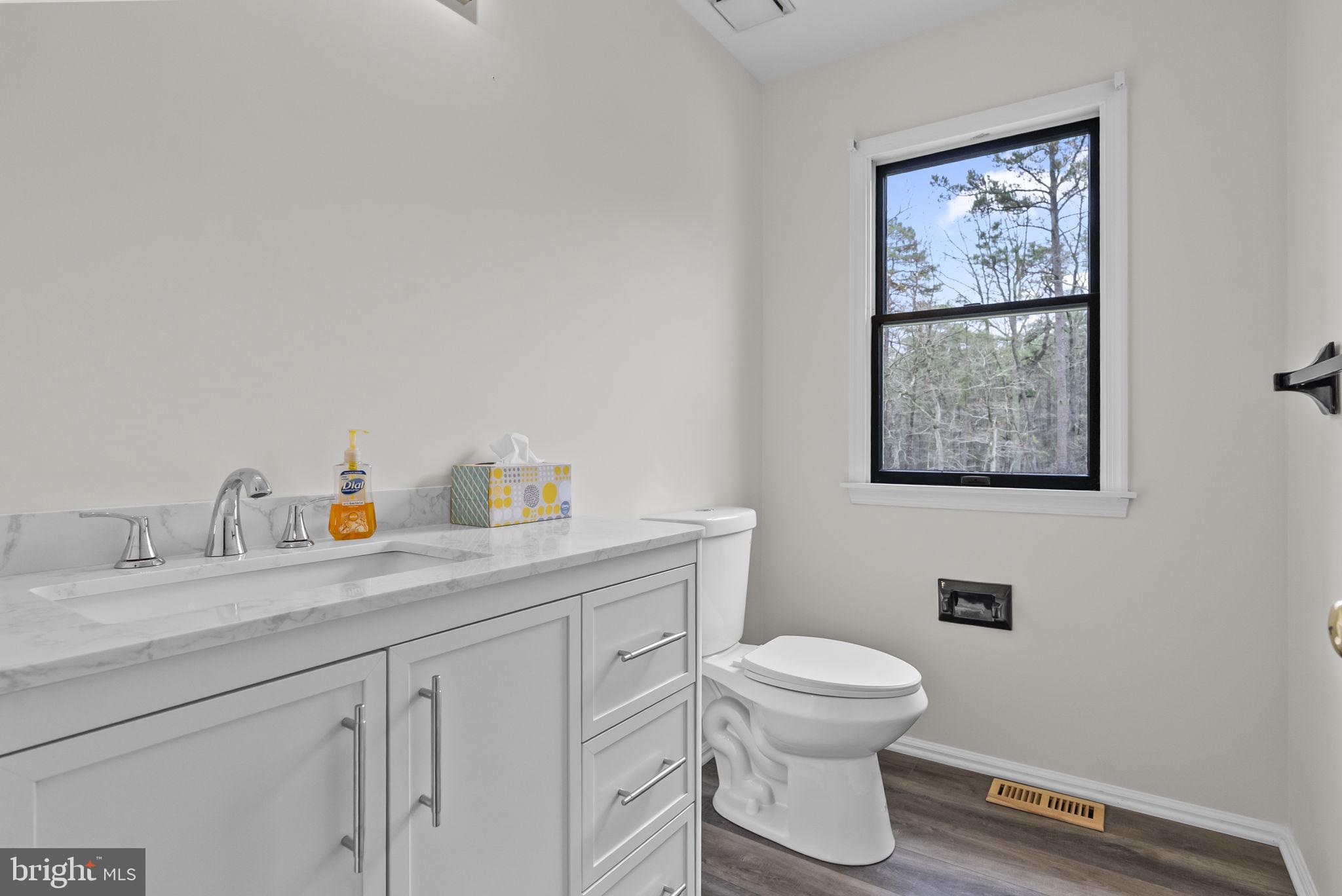 13 STONY CREEK COURT