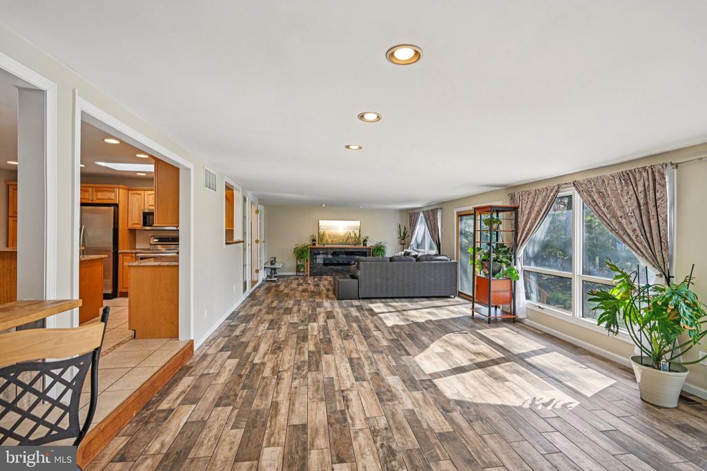39 OAKWOOD DRIVE