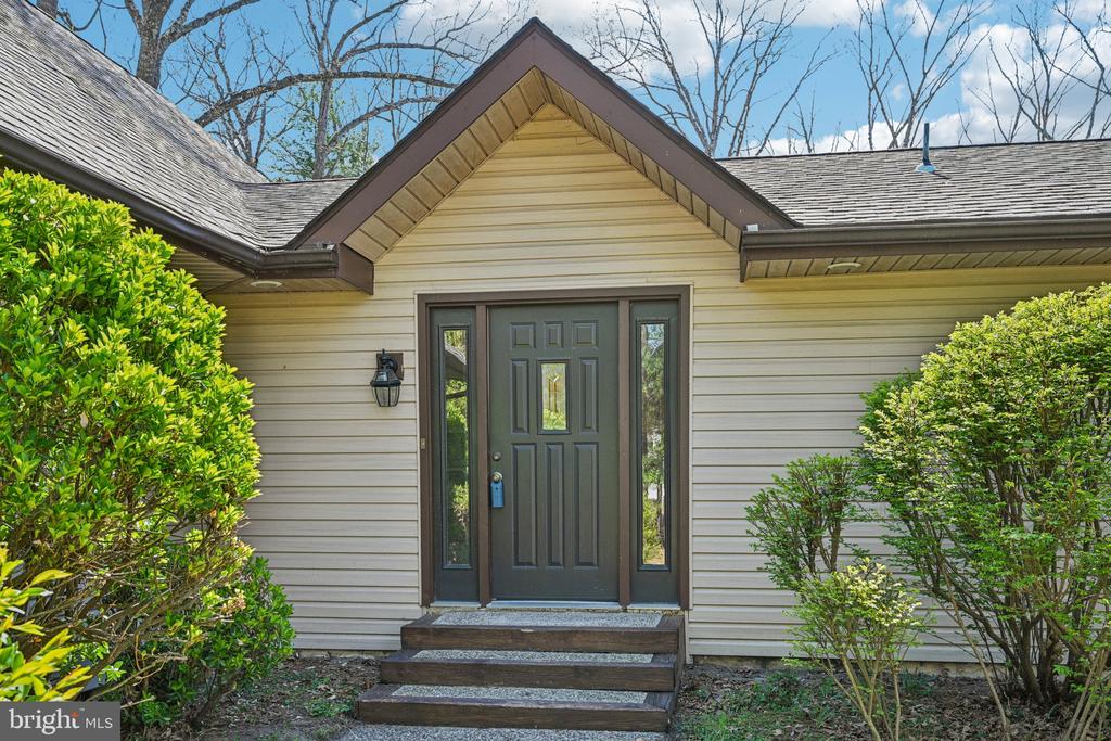 39 OAKWOOD DRIVE
