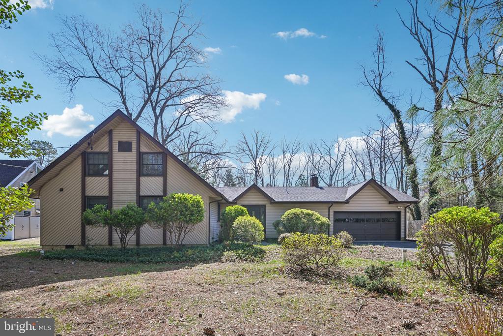 39 OAKWOOD DRIVE
