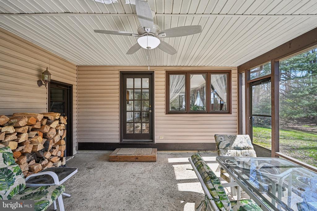 39 OAKWOOD DRIVE