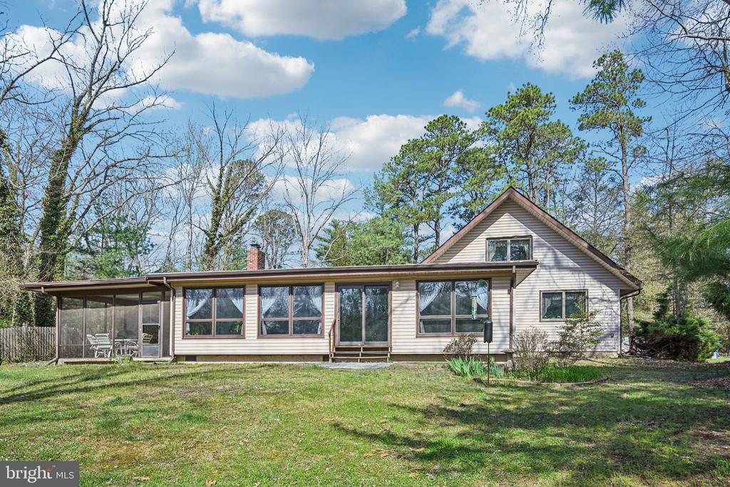 39 OAKWOOD DRIVE