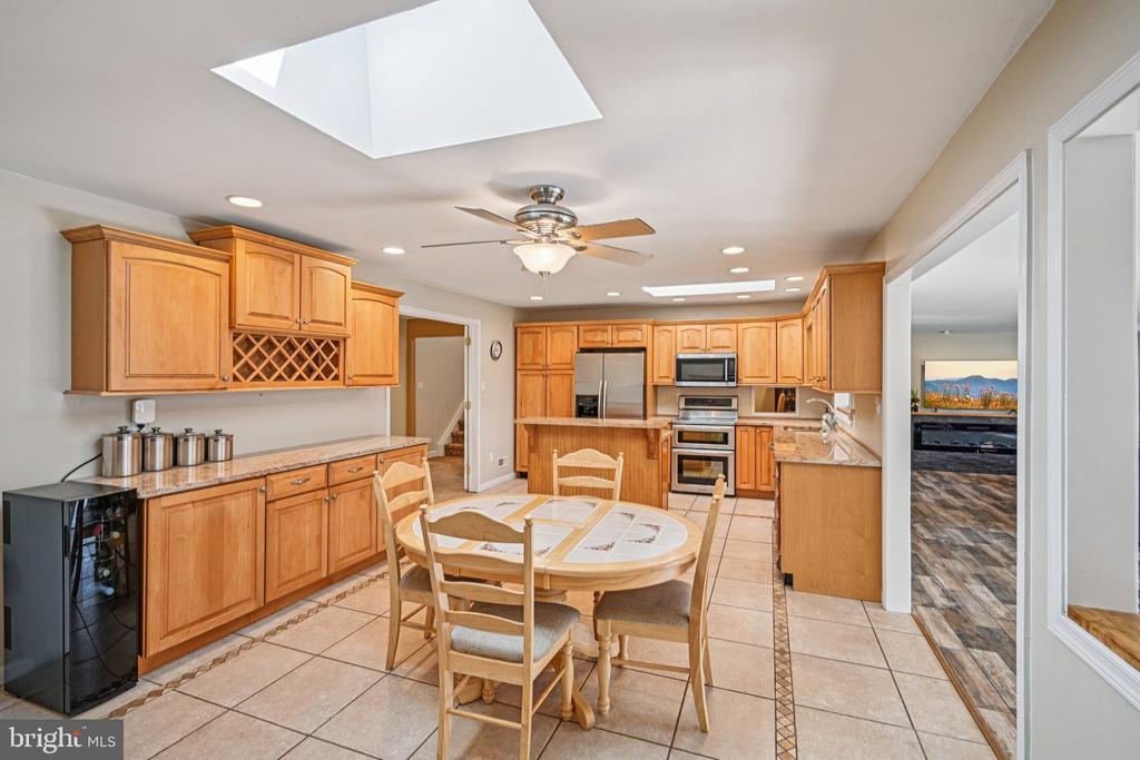 39 OAKWOOD DRIVE